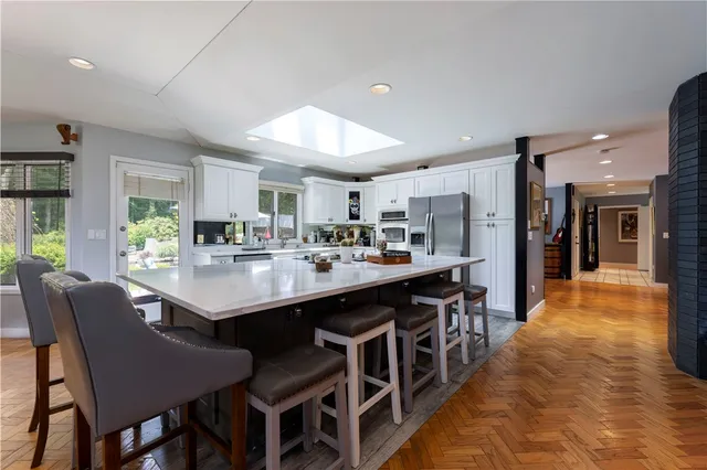 $1,190,000 | 140 White Birch Circle, Scituate, RI 02831