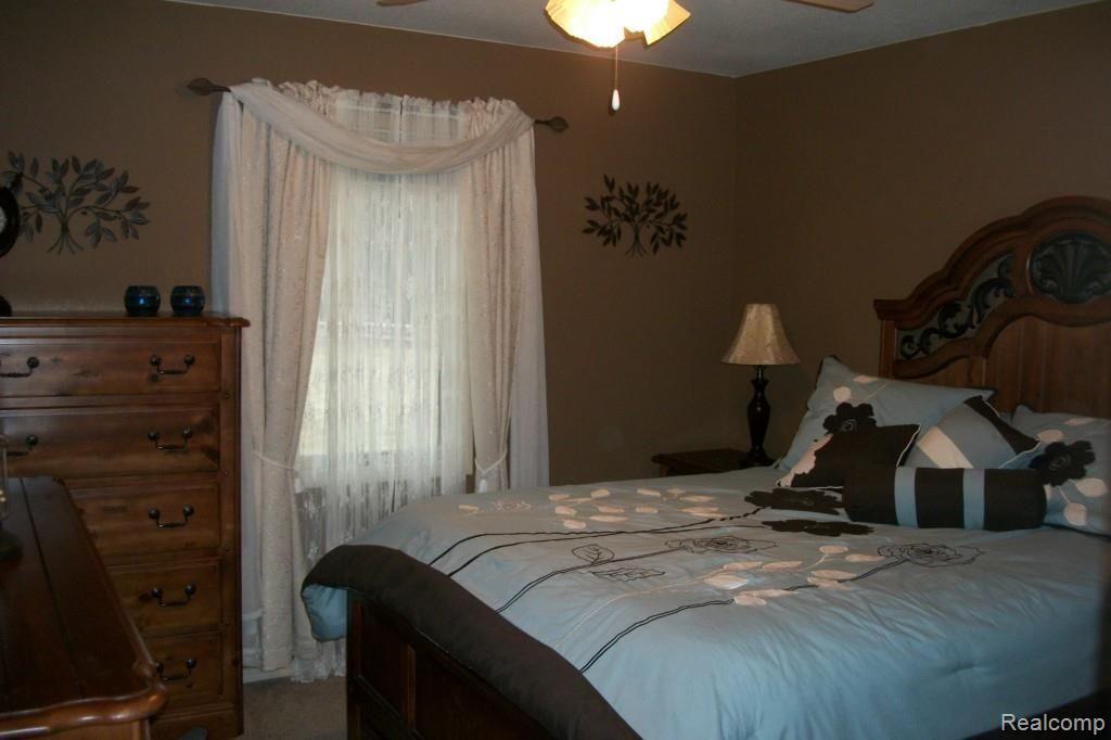 6729 Bell Road Birch Run, MI 48415 - Photo 23 of 33 100_1284.jpg