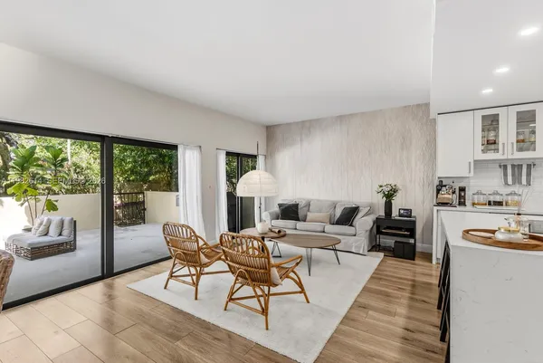 $6,500 | 2400 Brickell Avenue, Unit 103D, Miami, FL 33129