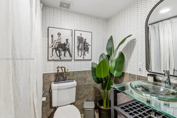 $6,500 | 2400 Brickell Avenue, Unit 103D, Miami, FL 33129