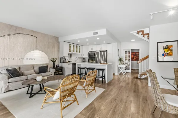 $6,500 | 2400 Brickell Avenue, Unit 103D, Miami, FL 33129