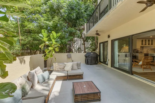 $6,500 | 2400 Brickell Avenue, Unit 103D, Miami, FL 33129