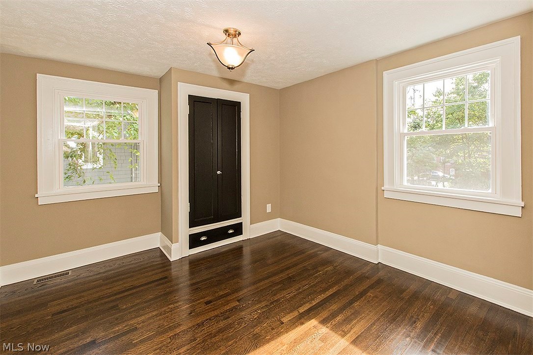 2896 Chadbourne Road Shaker Heights, OH 44120 - Photo 20 of 35