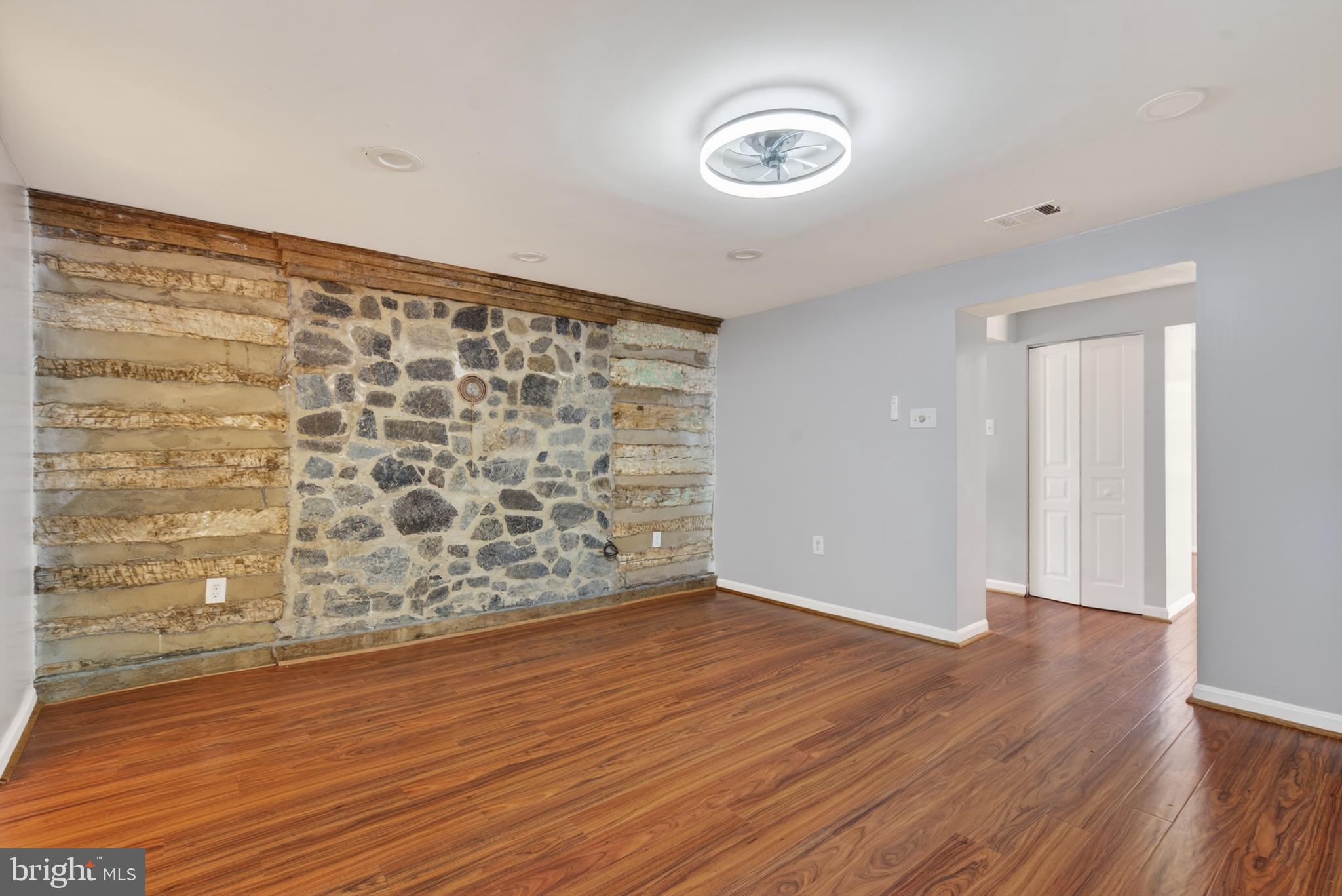34017 Welbourne Road Upperville, VA 20184 - Photo 14 of 34 Living Room