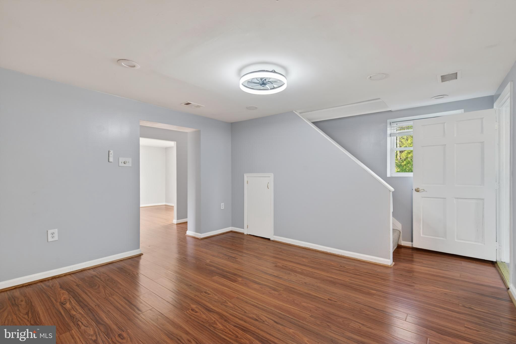 34017 Welbourne Road Upperville, VA 20184 - Photo 15 of 34 Living Room to Upper Level