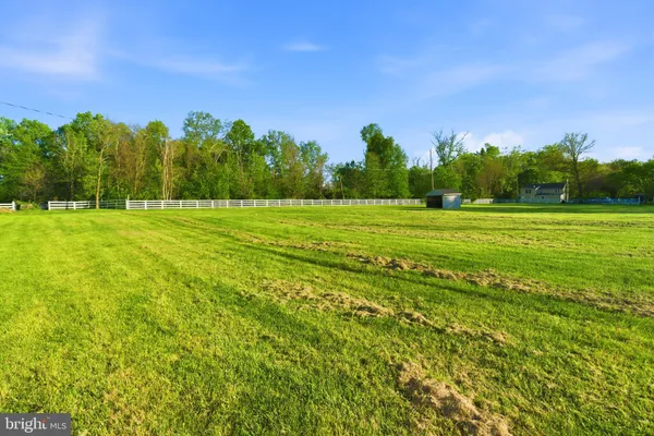 $3,200 | 34017 Welbourne Road, Upperville, VA 20184