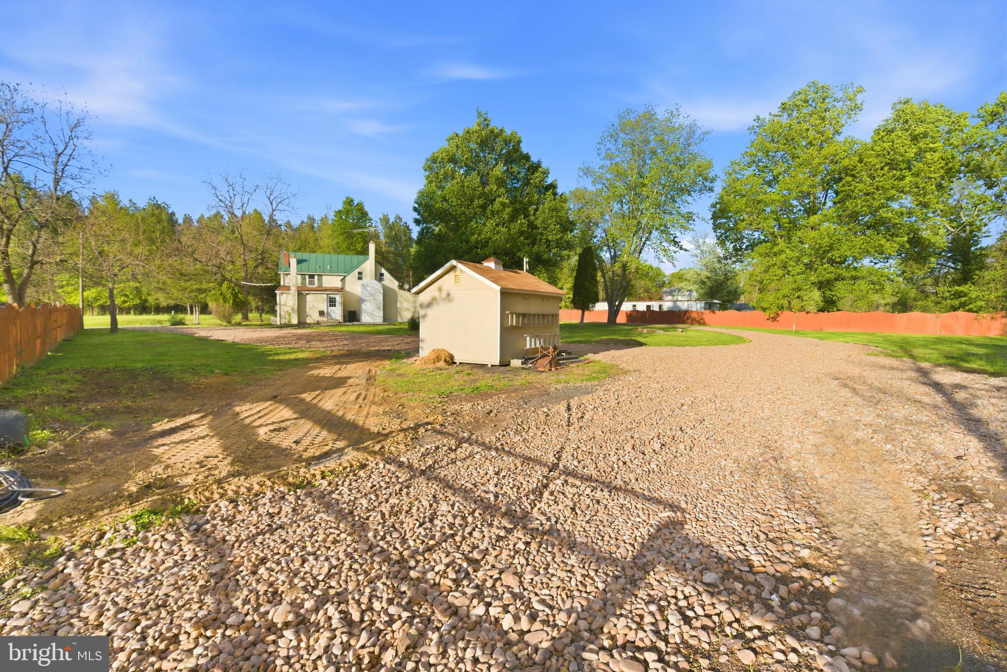 34017 Welbourne Road Upperville, VA 20184 - Photo 30 of 34 Back of Home Property with Shed