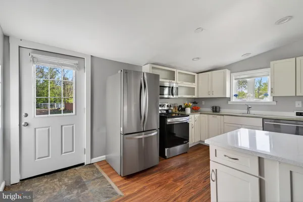 $3,200 | 34017 Welbourne Road, Upperville, VA 20184