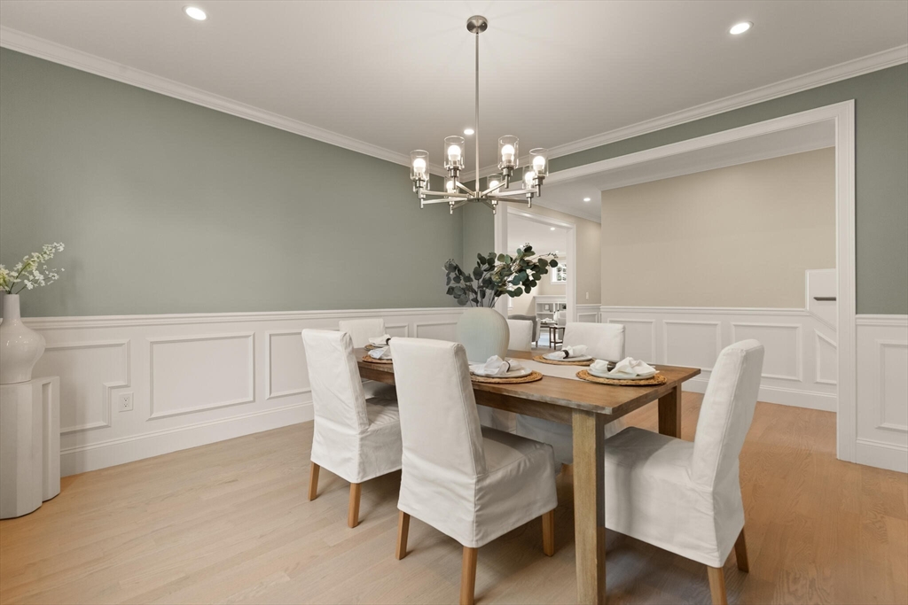 88 School Street Lexington, MA 02421 - Photo 5 of 38