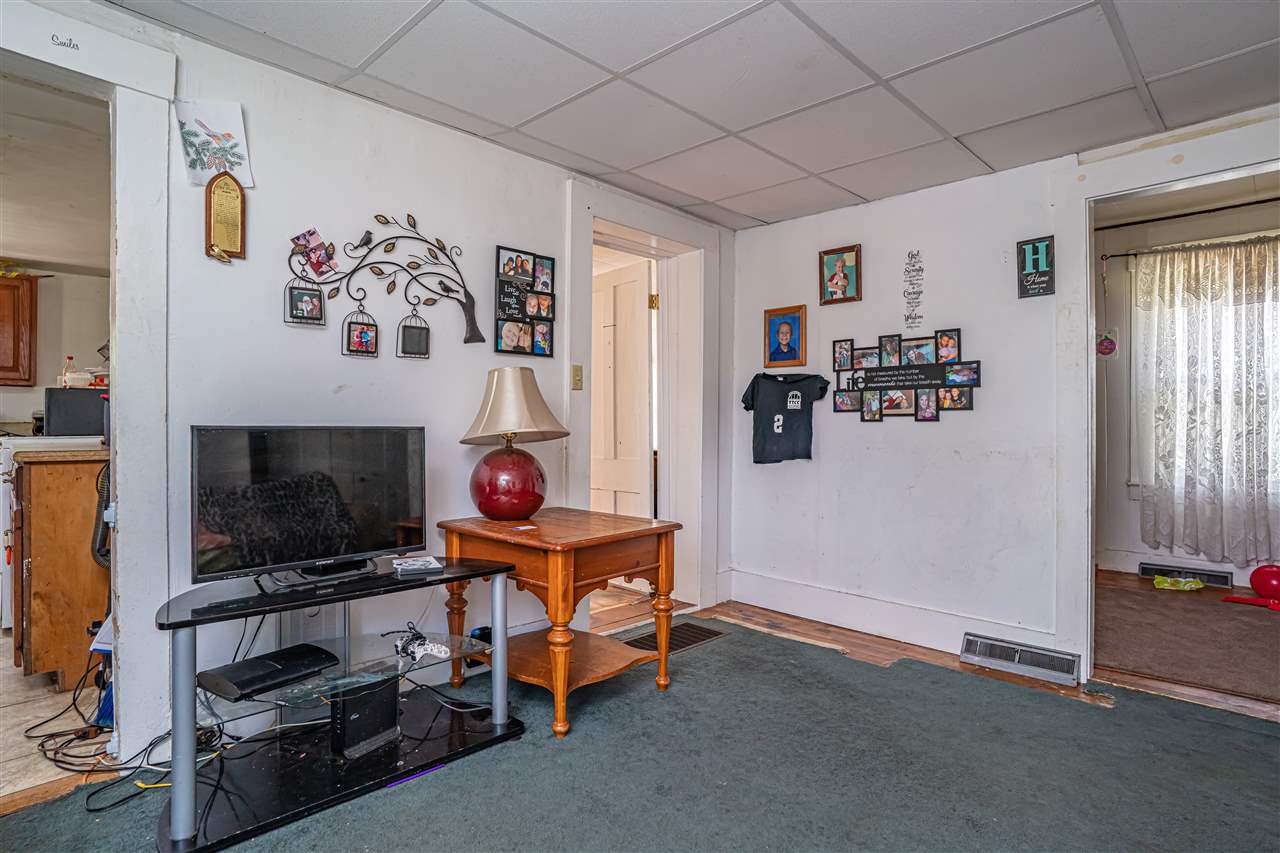 149 Lake Street Bristol, NH 03222 - Photo 7 of 28
