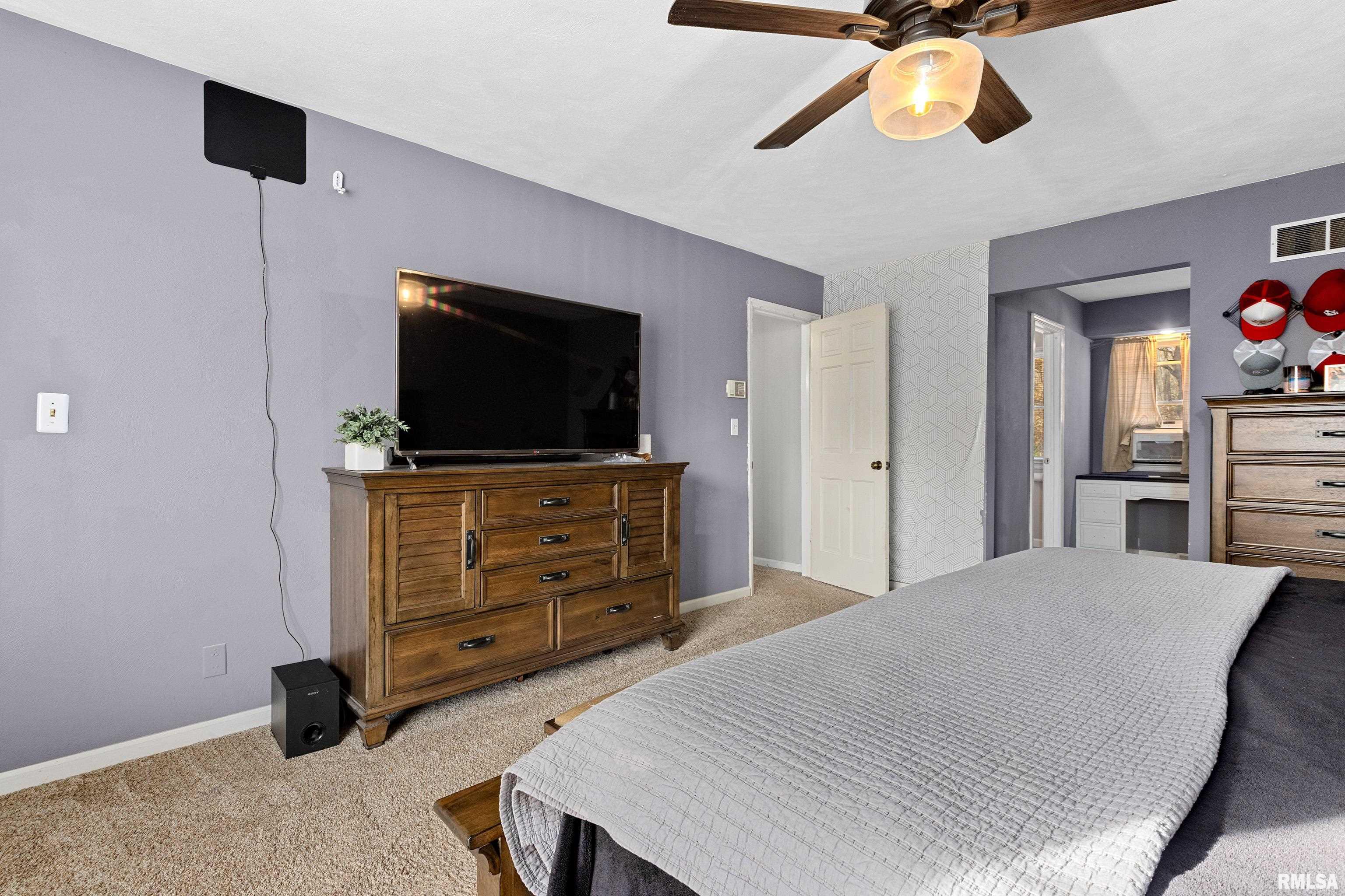 24468 East Oak Park Road Canton, IL 61520 - Photo 32 of 45