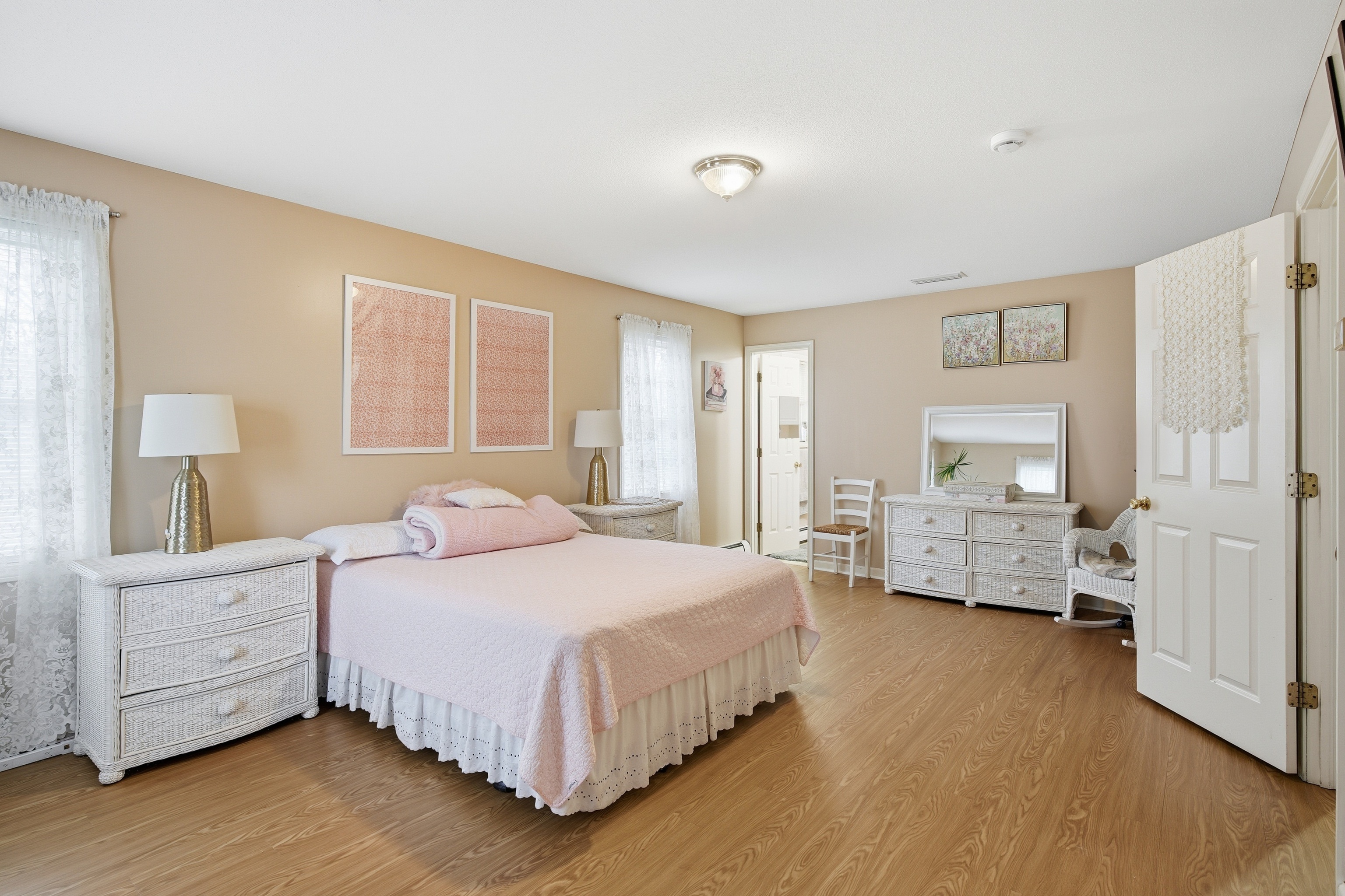 35 Fairfield Lane Bloomfield, CT 06002 - Photo 35 of 40 a bedroom with a bed and a dresser