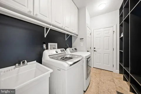 $995,000 | 8434 Governor Run, Ellicott City, MD 21043