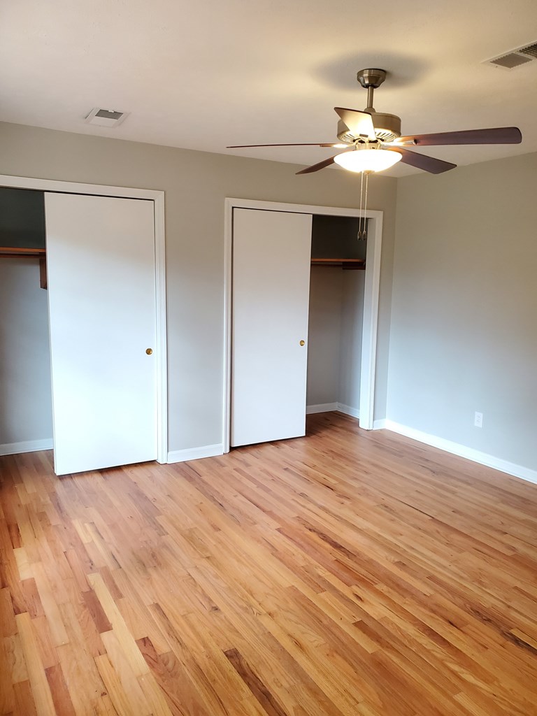 6311 Gable Avenue Columbus, GA 31909 - Photo 13 of 27 a view of an empty room with wooden floor
