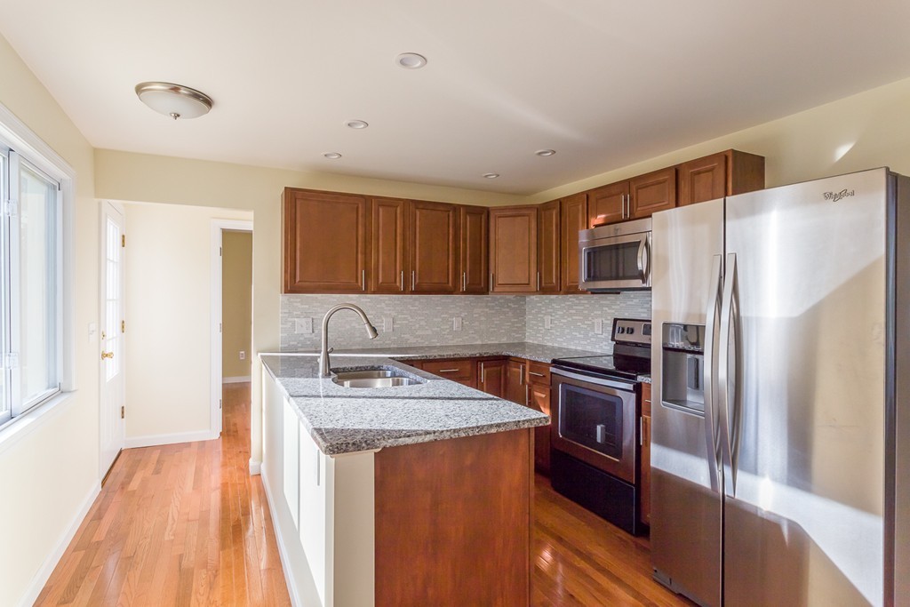 25 Harvard Road Shirley, MA 01464 - Photo 8 of 22