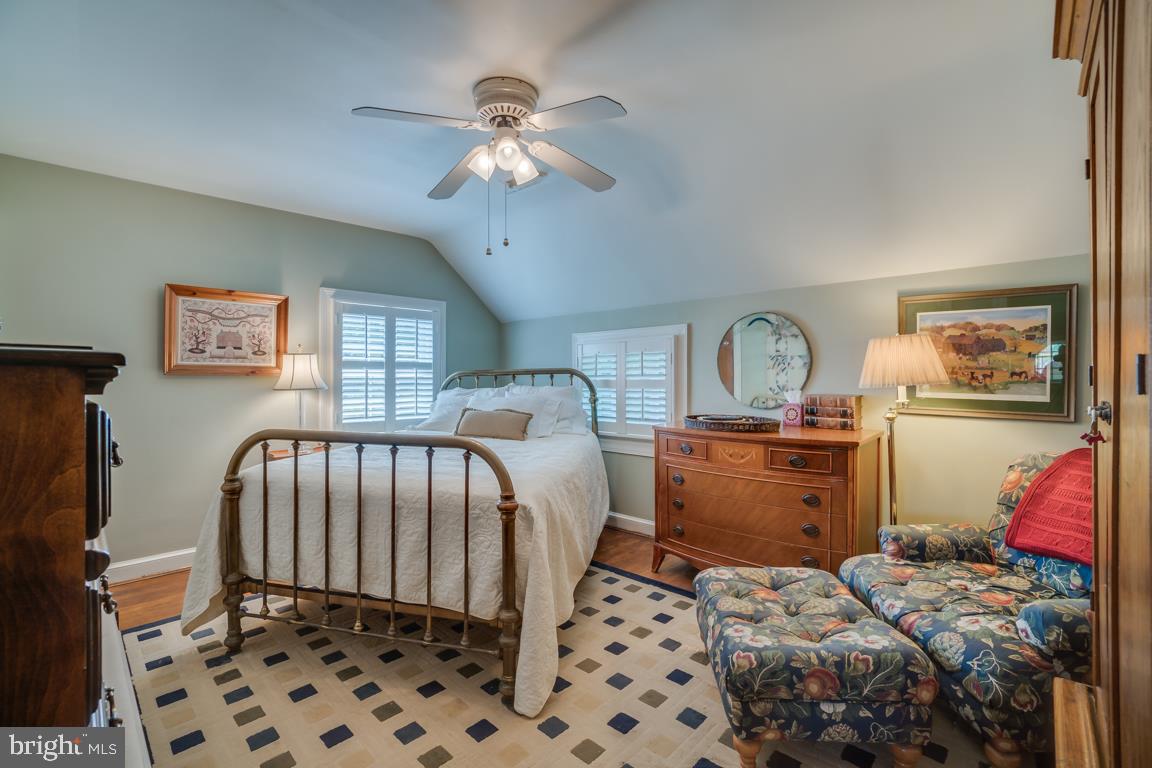 3909 Franconia Road Alexandria, VA 22310 - Photo 24 of 35 Bedroom 1 is delightful with soft soothing tones