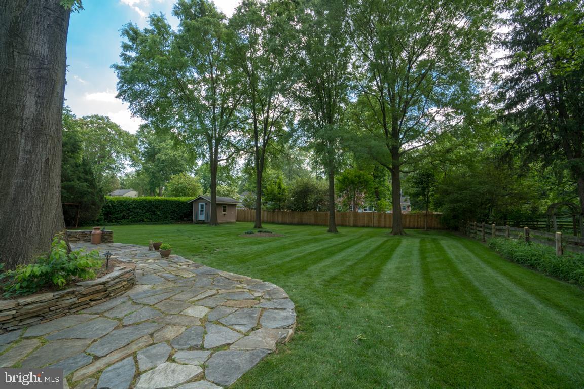 3909 Franconia Road Alexandria, VA 22310 - Photo 32 of 35 A circular stone patio adds to the charm