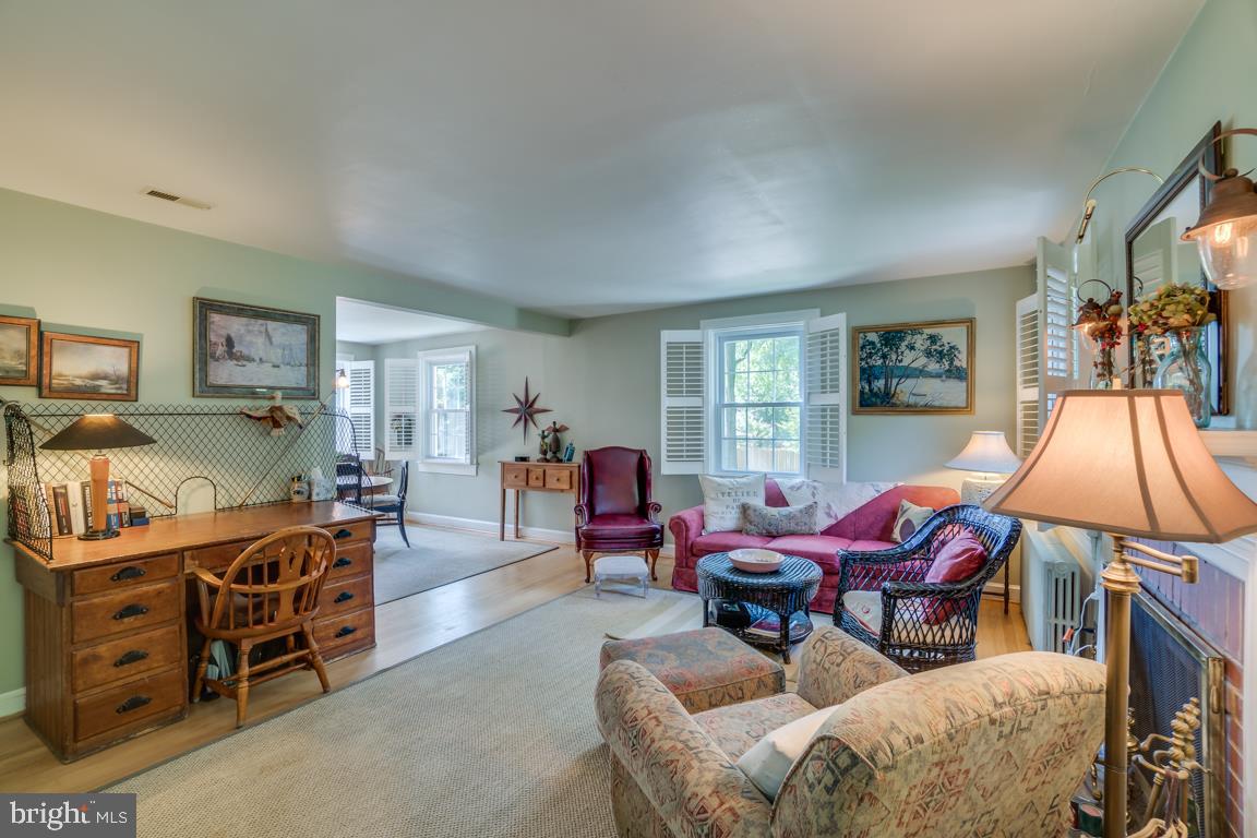 3909 Franconia Road Alexandria, VA 22310 - Photo 6 of 35 It had beautiful views of a lush green lawn