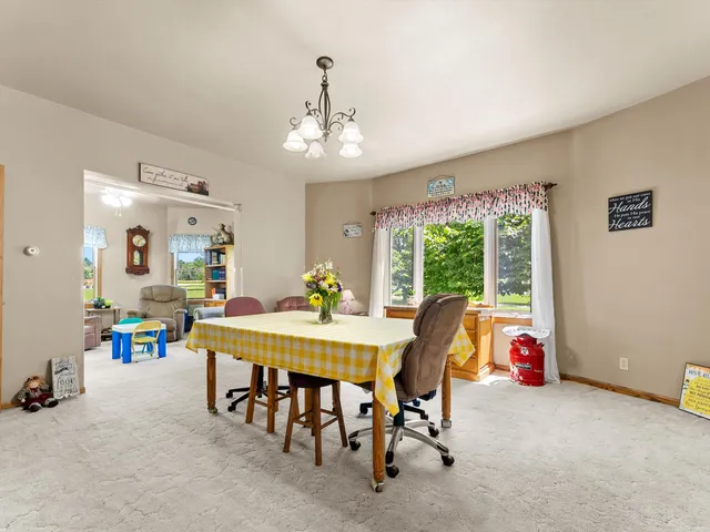 $685,000 | 3106 East County Hwy V, Mishicot, WI 54228