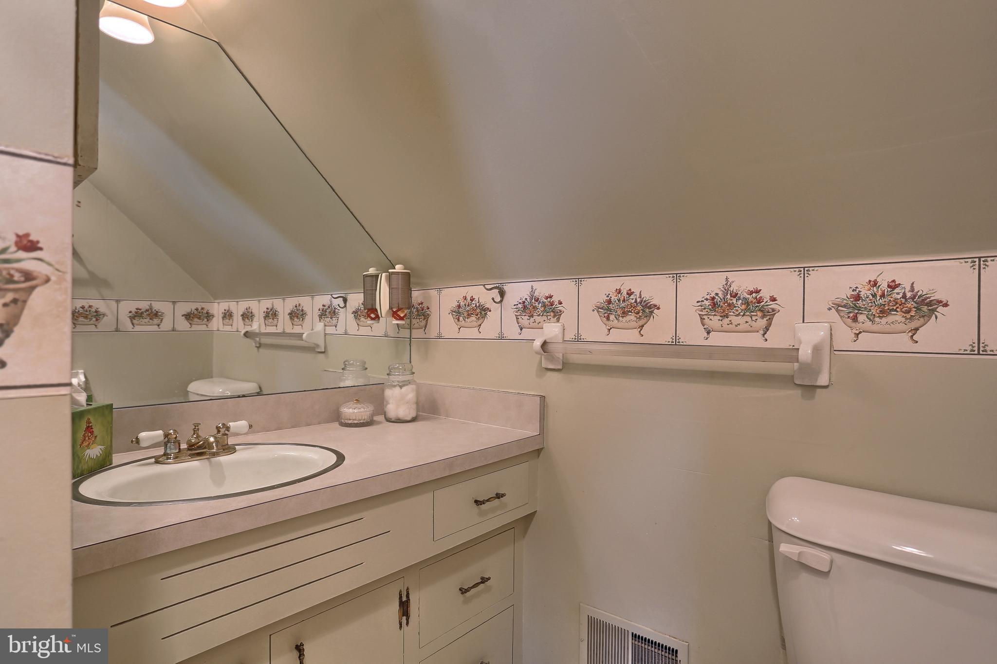 397 Yorktown Road Hershey, PA 17033 - Photo 26 of 43 Gallery Image 26