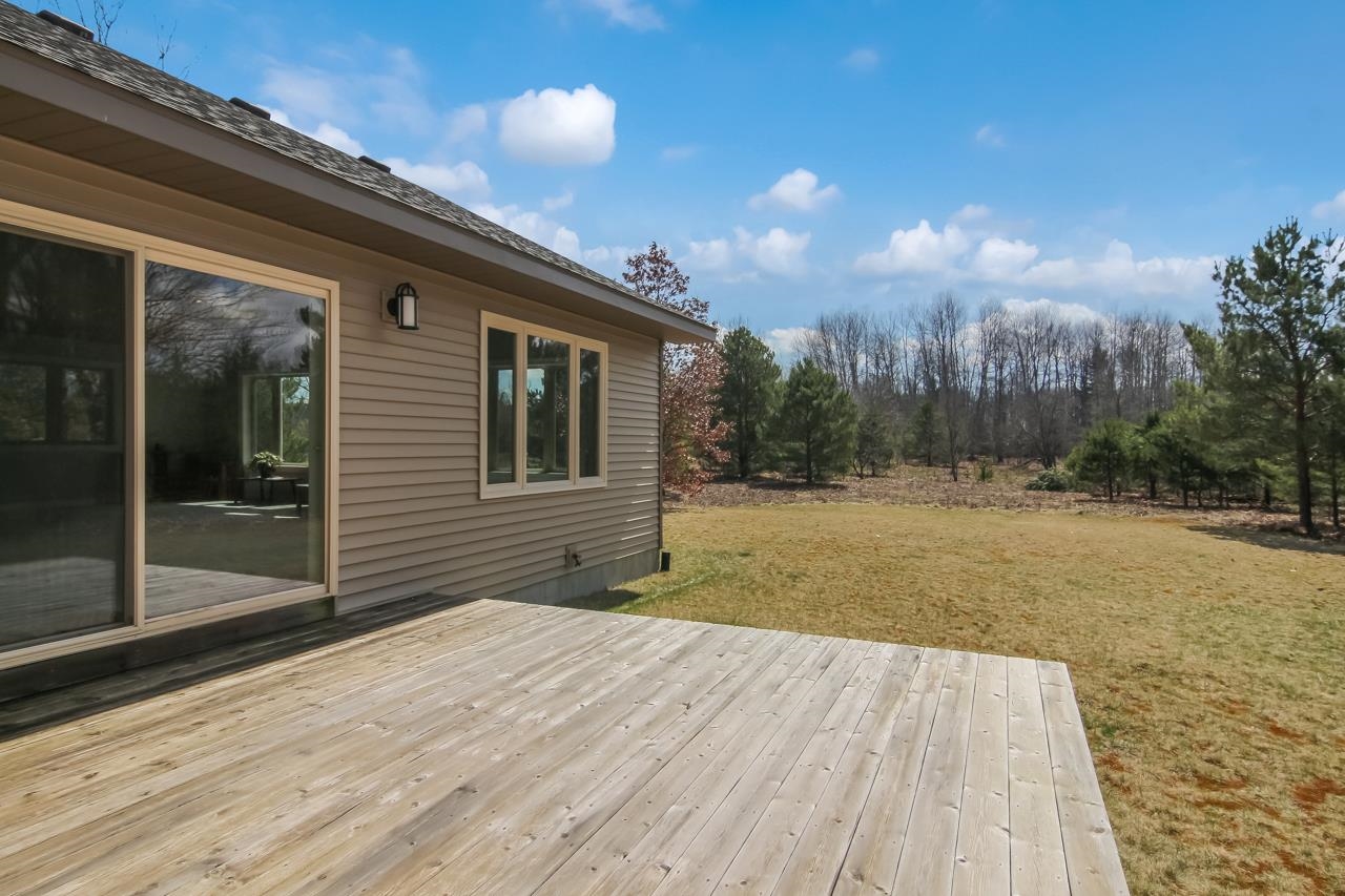 11222 Nichols Road Interlochen, MI 49643 - Photo 9 of 76 1898929-8.JPG