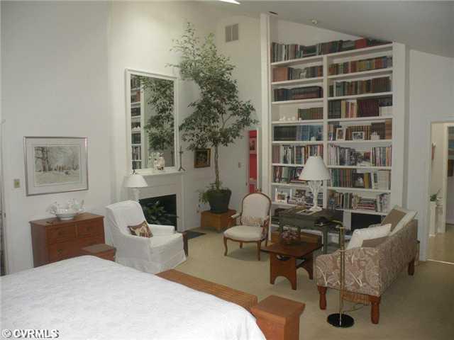 321 Ryefield Road Richmond, VA 23238 - Photo 6 of 12 Bedroom - Guest Bedroom with bath & patio.
