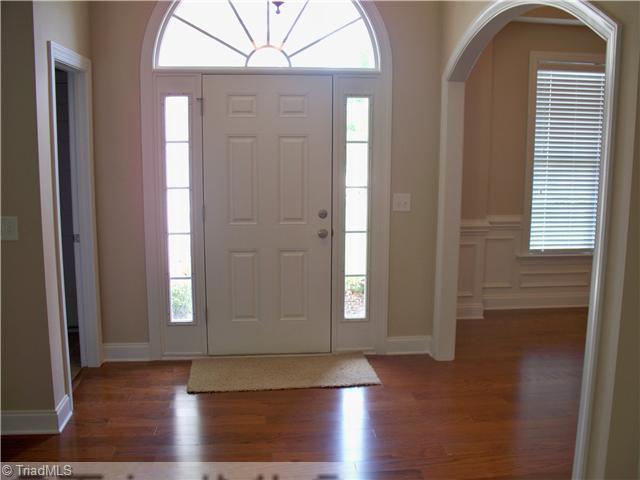 6315 Ridge Haven Road Greensboro, NC 27410 - Photo 3 of 13 Entry.