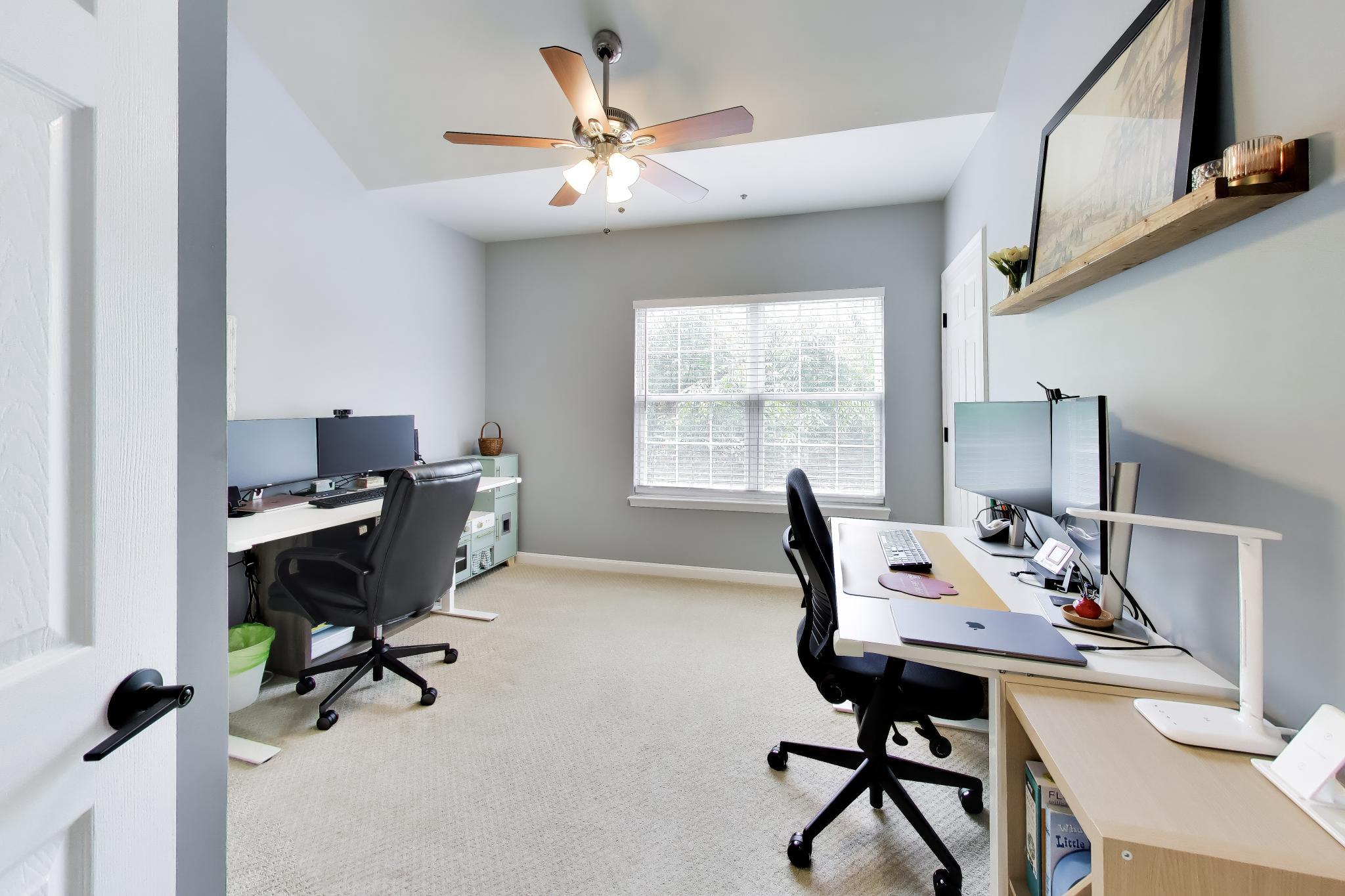 11830 Breton Court, Unit 23B Reston, VA 20191 - Photo 19 of 43 Secondary bedroom on main level