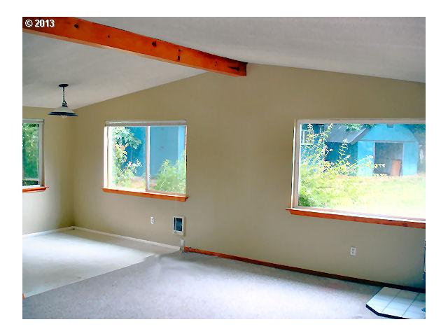 693 Dry Creek Road Mosier, OR 97040 - Photo 13 of 16 Gallery Image 13