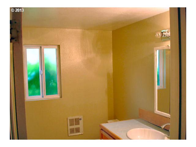 693 Dry Creek Road Mosier, OR 97040 - Photo 14 of 16 Gallery Image 14