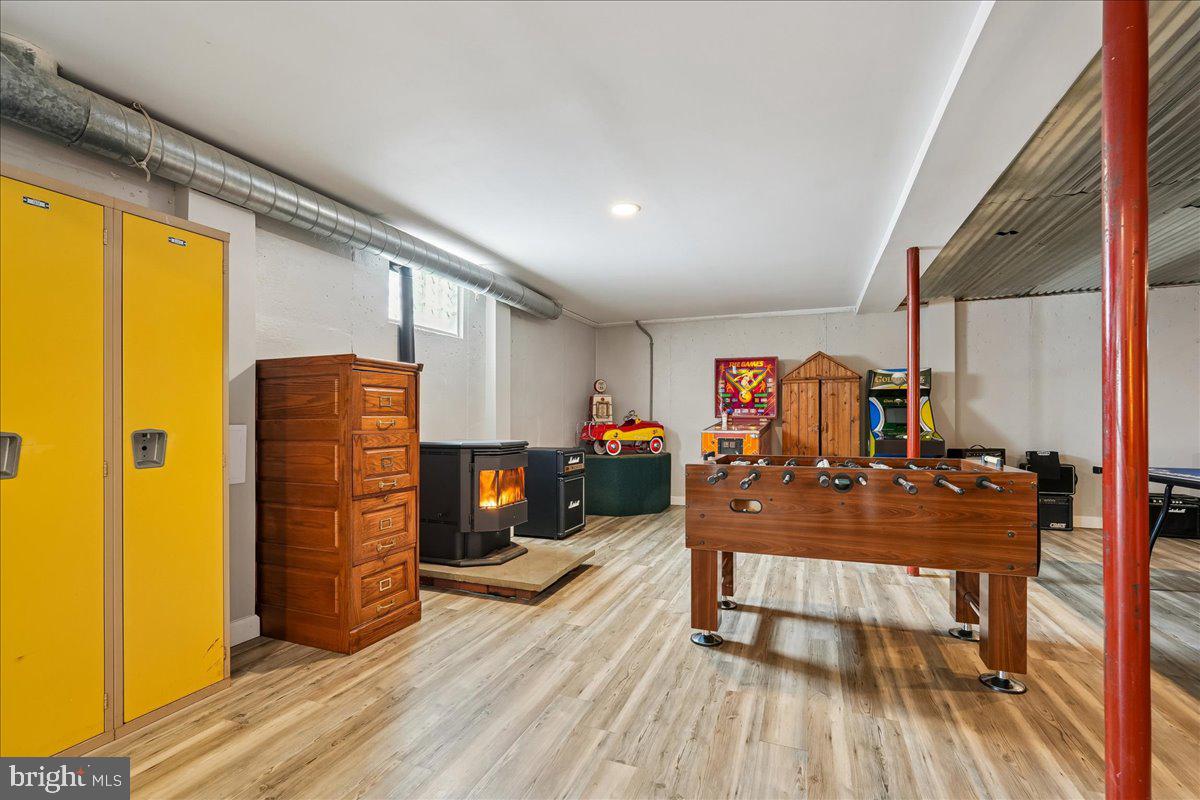 9500 Holsey Road Damascus, MD 20872 - Photo 61 of 82 Rec Room - Game Room