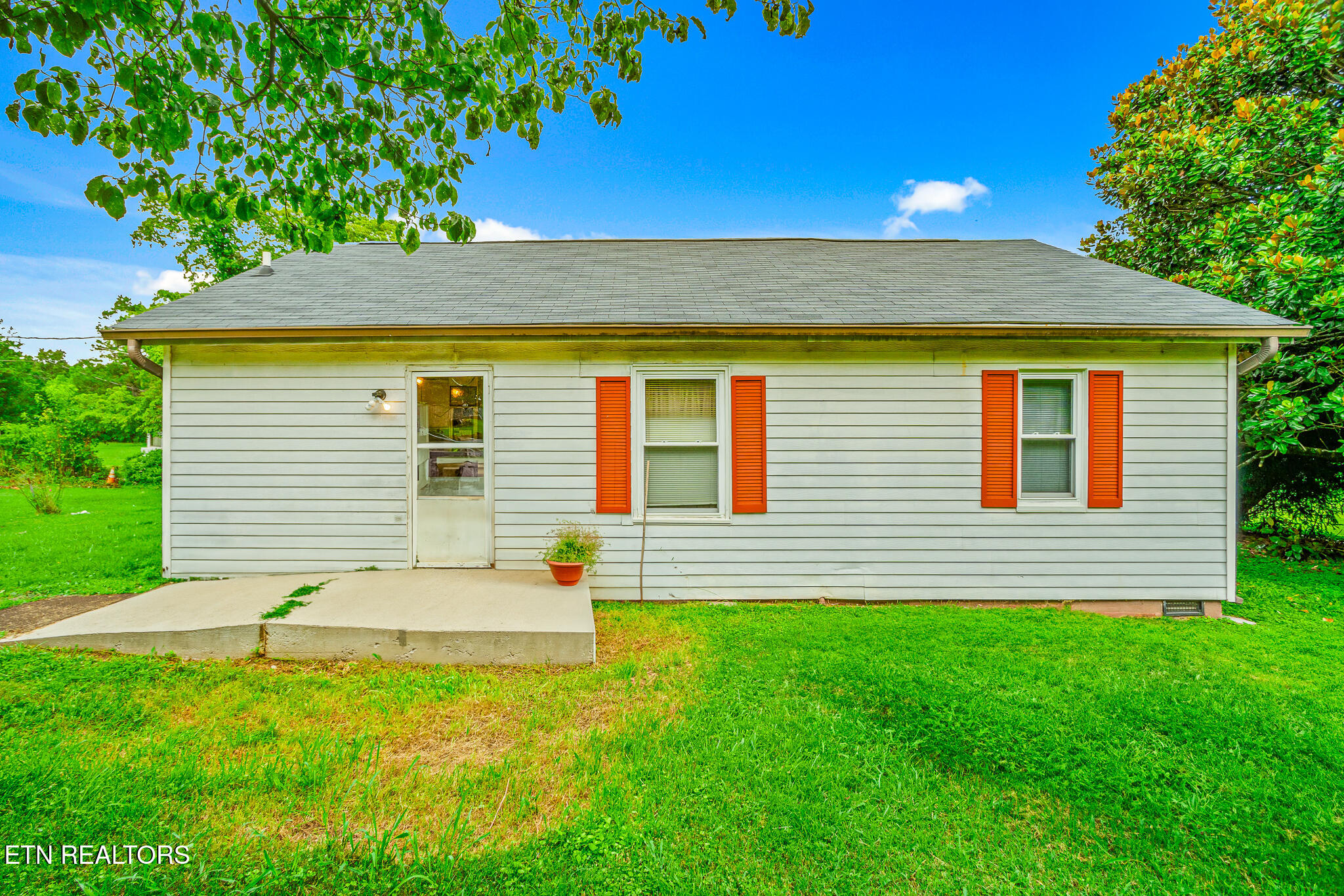 2205 Shipetown Road Mascot, TN 37806 - Photo 11 of 28 DSC00378