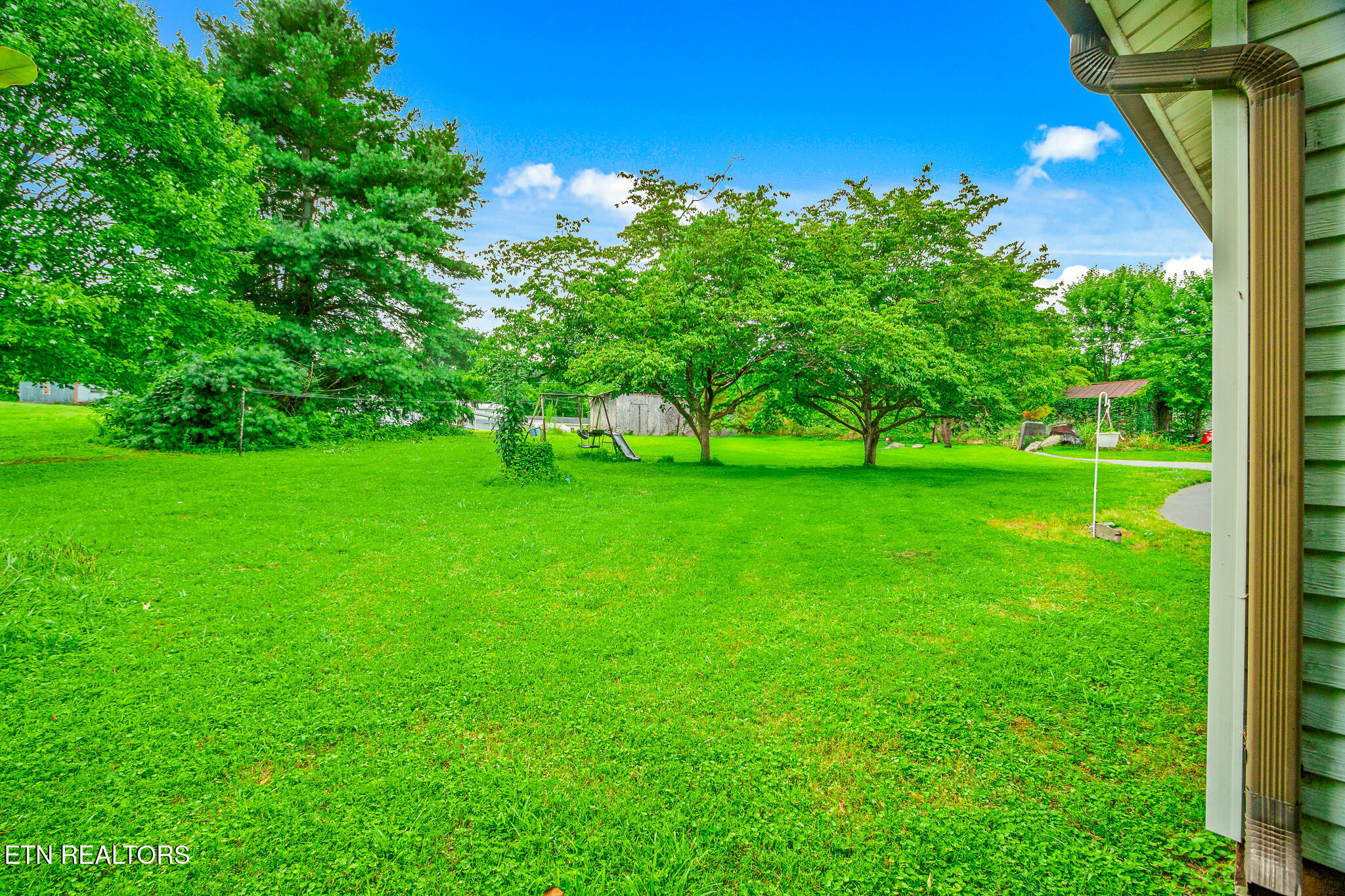 2205 Shipetown Road Mascot, TN 37806 - Photo 12 of 28 DSC00372