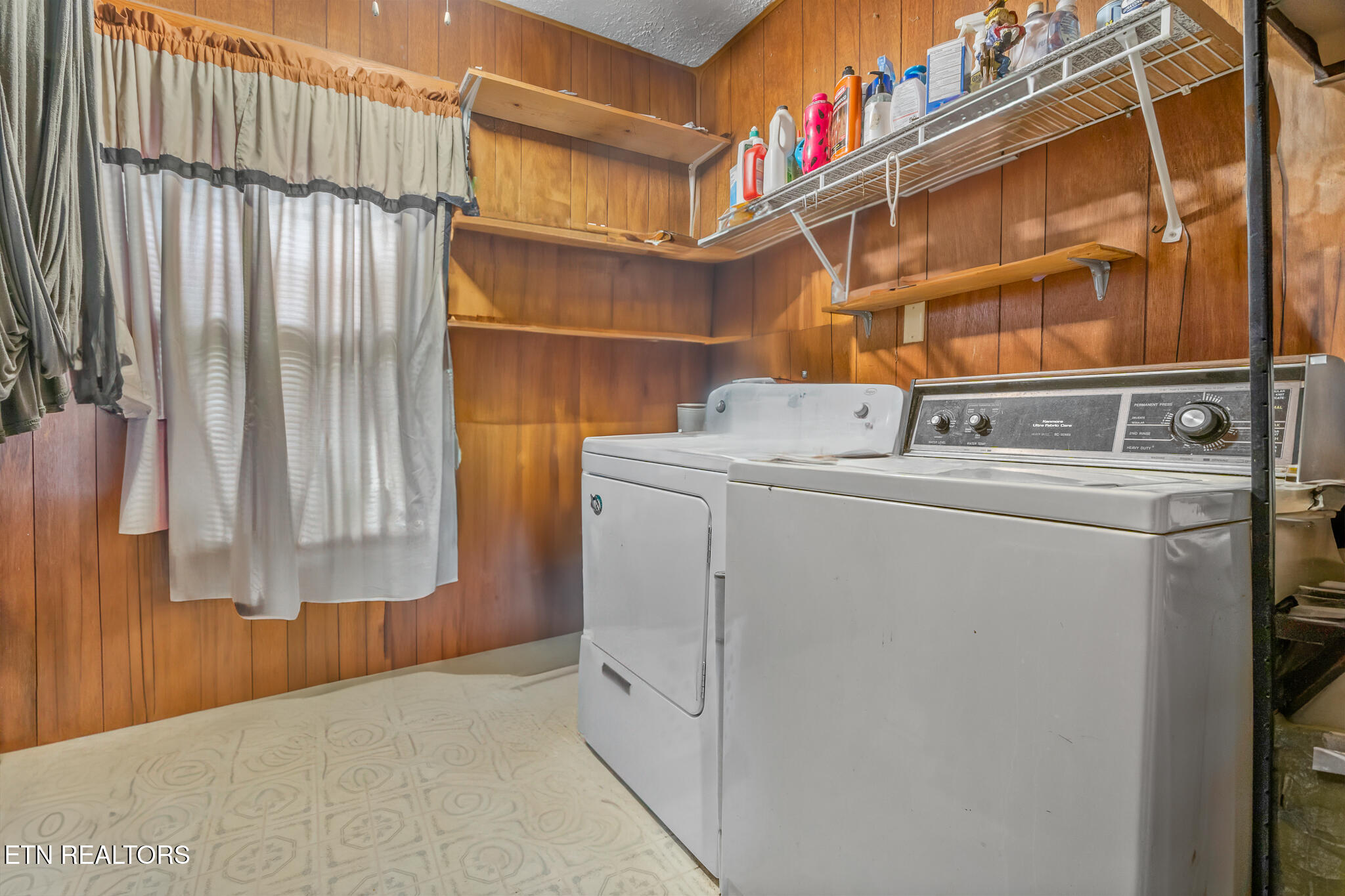 2205 Shipetown Road Mascot, TN 37806 - Photo 10 of 28 DSC00398