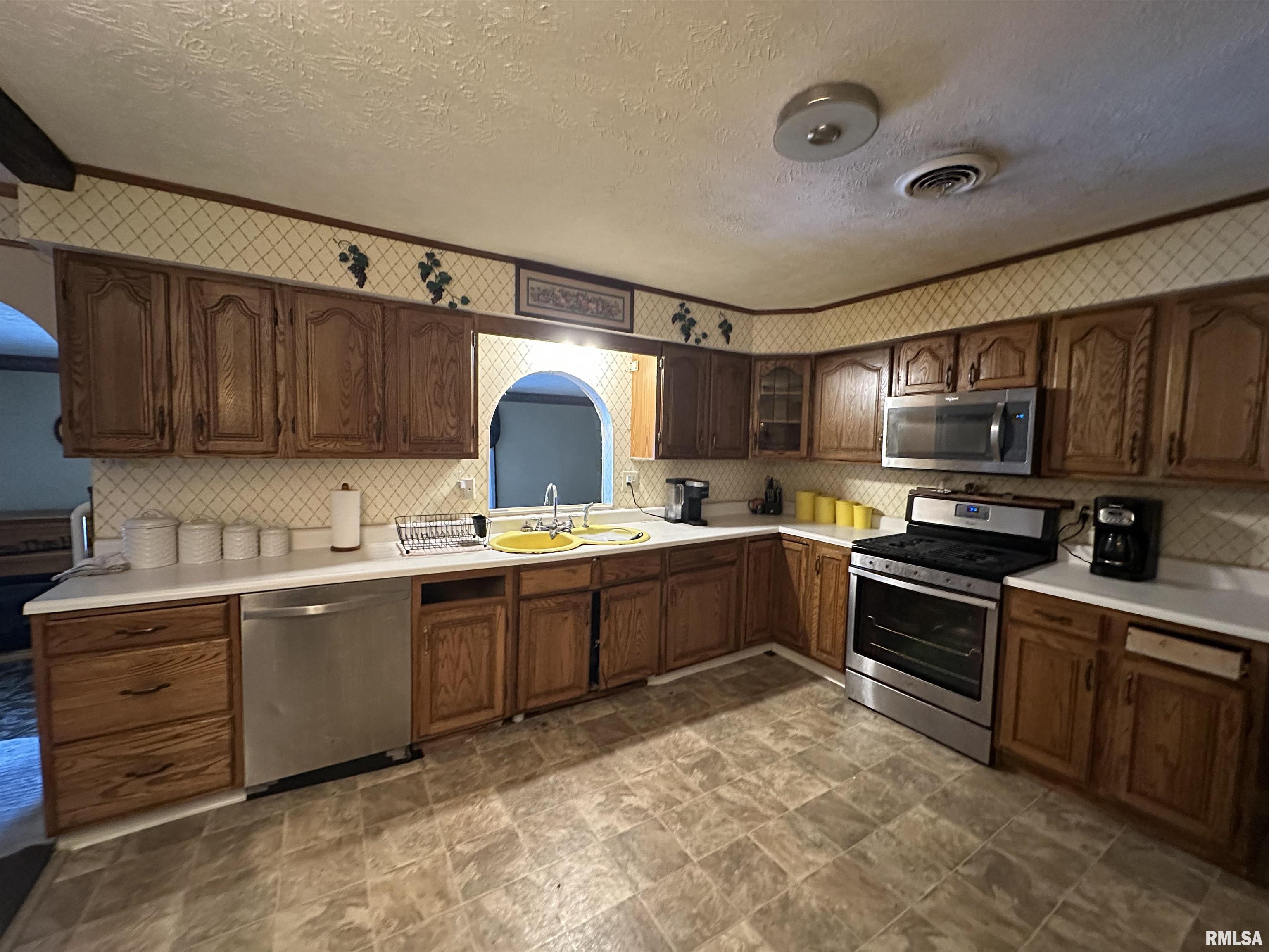 115 Janet Lane Murphysboro, IL 62966 - Photo 4 of 14