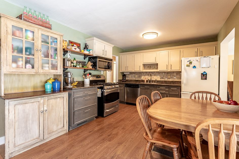 3526 Coolidge Road Jackson, MI 49203 - Photo 8 of 37 Photo 8