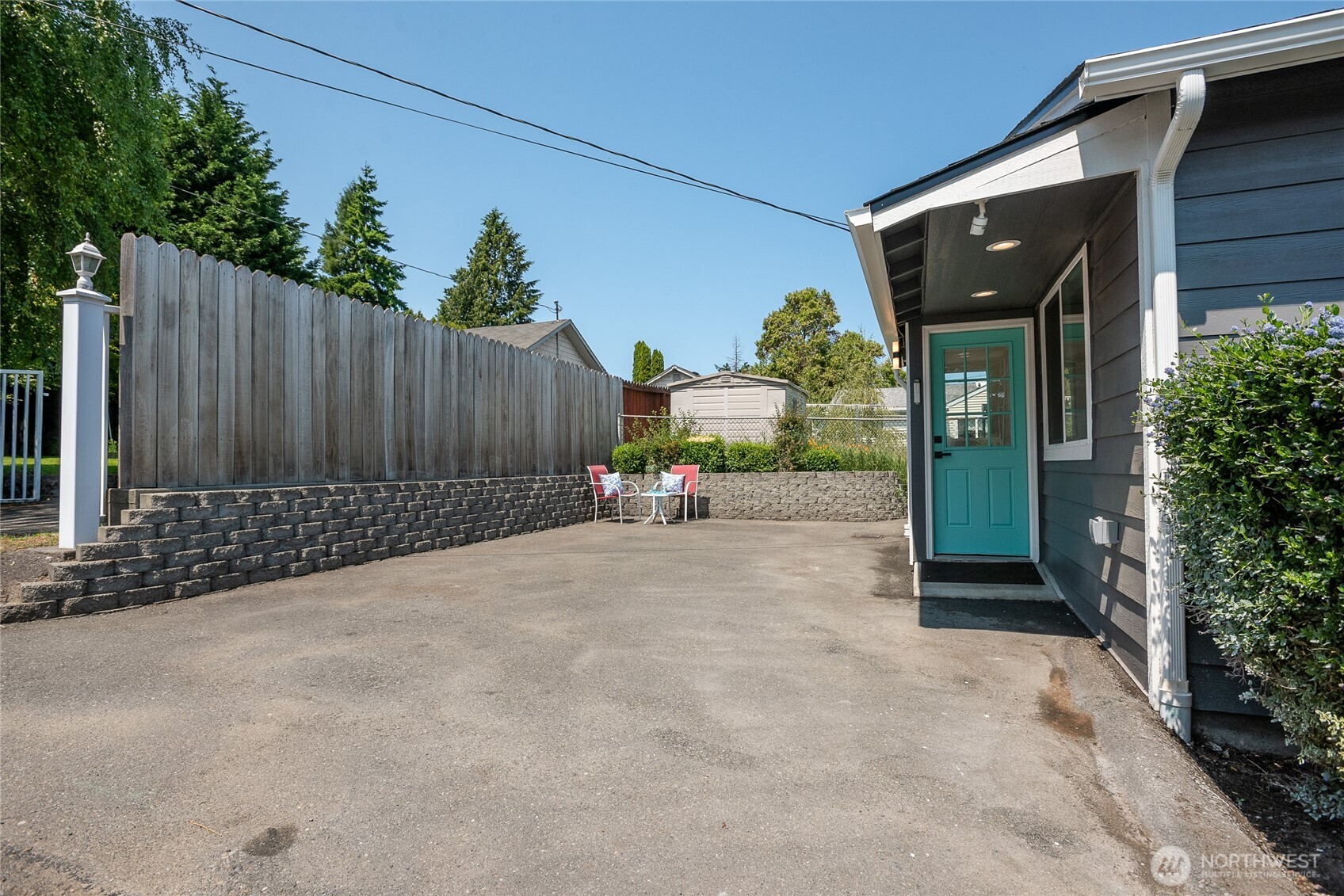 10059 8th Avenue Southwest Seattle, WA 98146 - Photo 16 of 24 a view of a entrance gate of a house