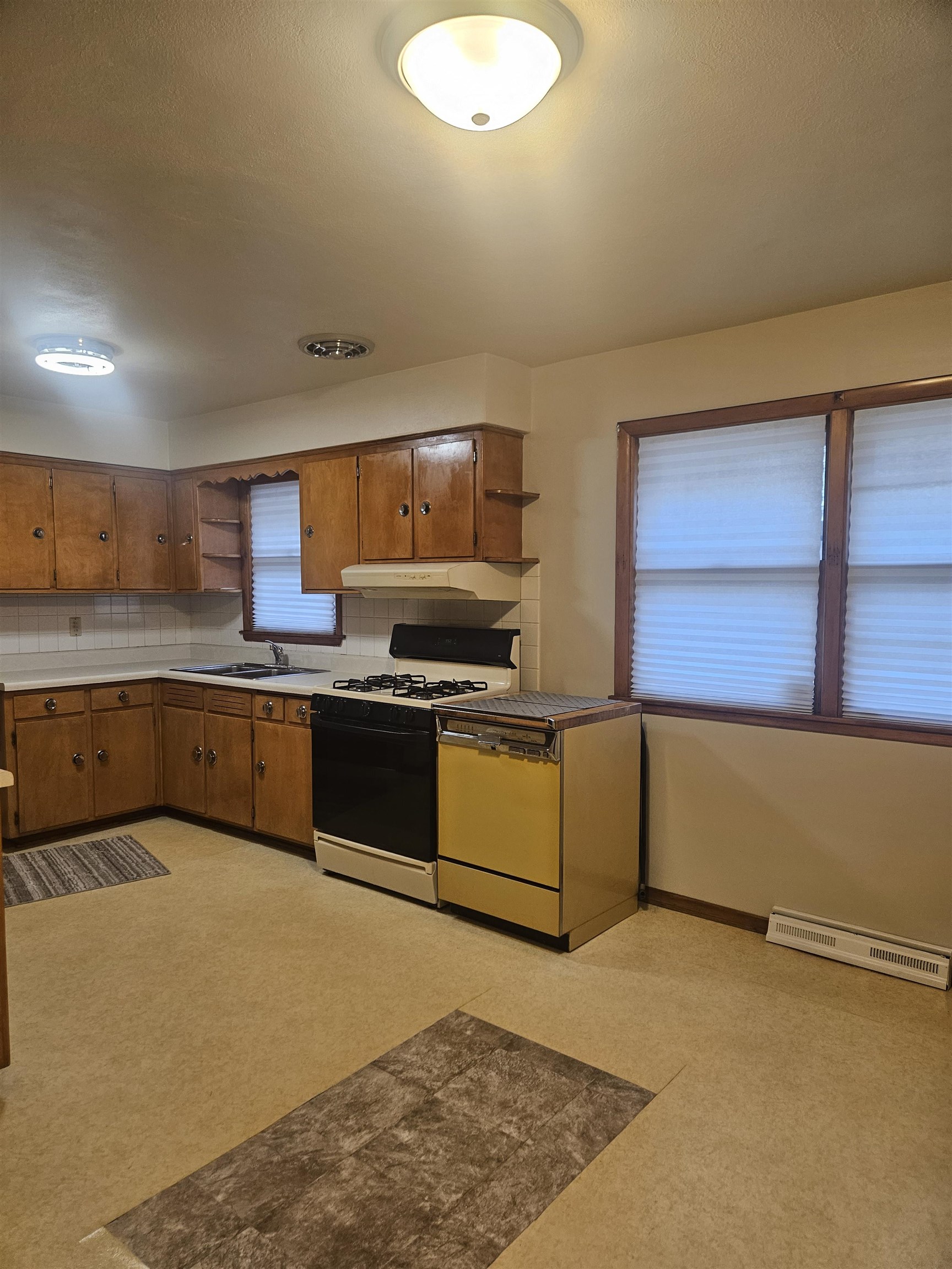 526 Barnum Road Rockford, IL 61109 - Photo 32 of 43 Gallery Image 32