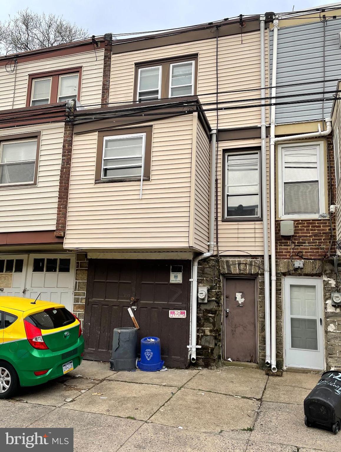 423 Croyden Road Upper Darby, PA 19082 - Photo 2 of 2