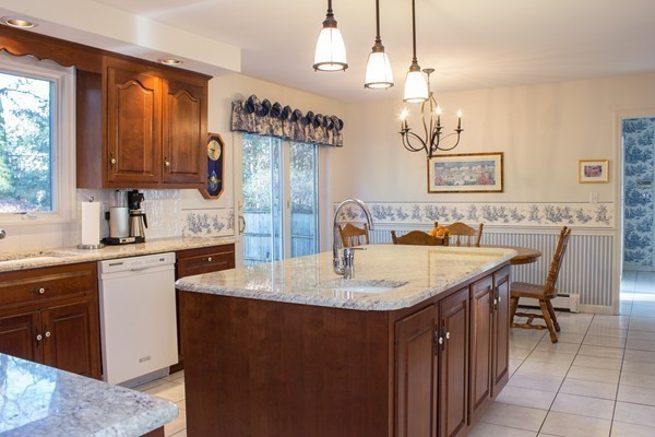 48 Ledgetree Road Medfield, MA 02052 - Photo 9 of 30 Gallery Image 9
