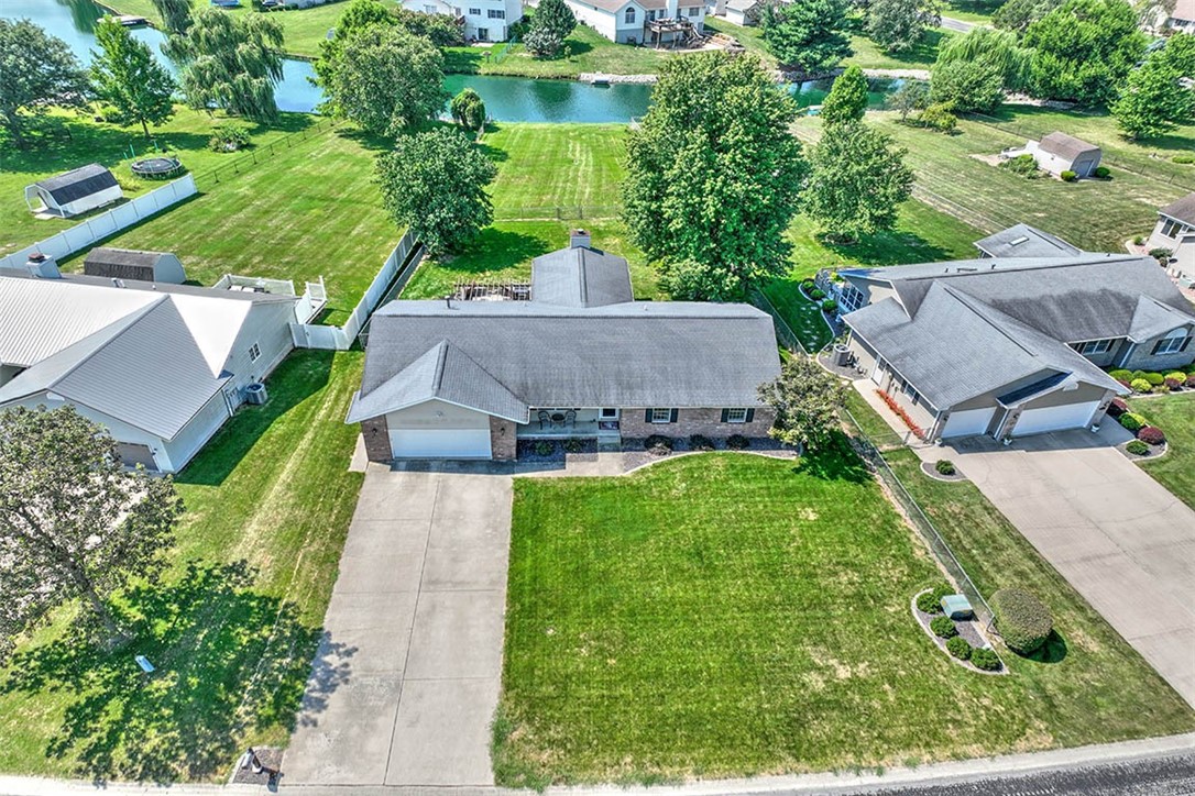 6865 Angela Drive Decatur, IL 62521 - Photo 2 of 28