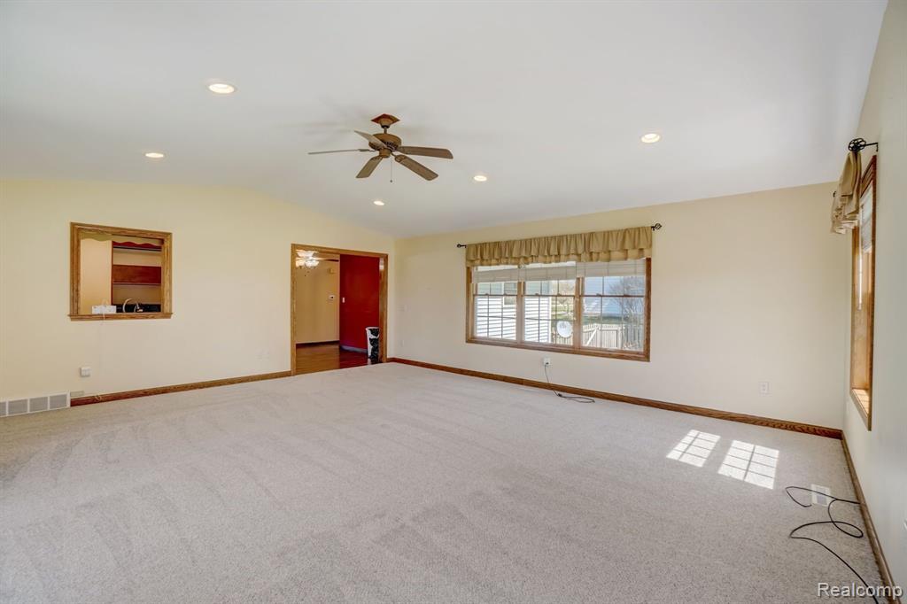 5361 Barnes Road Millington, MI 48746 - Photo 8 of 37