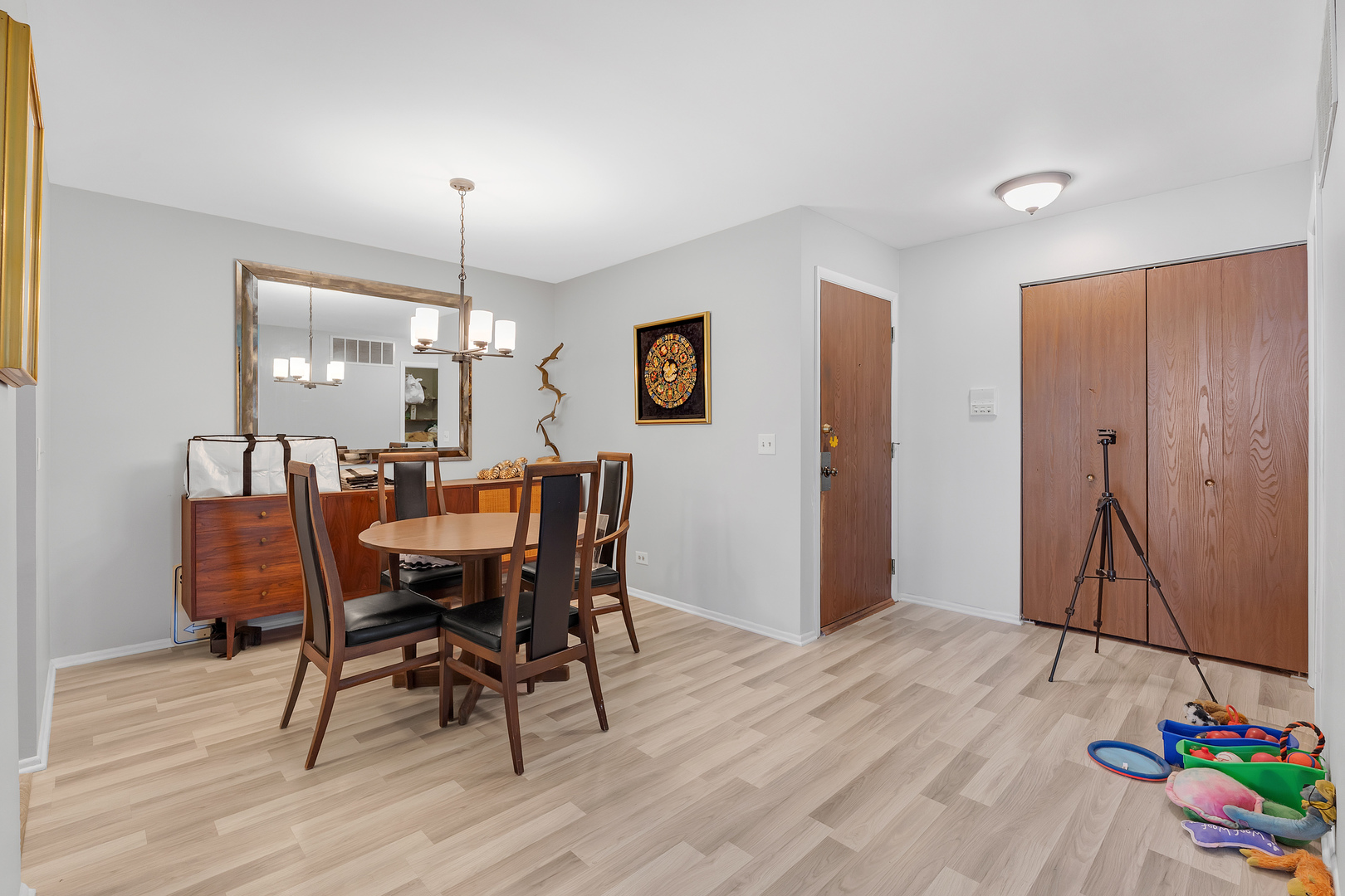 1538 Springview Court, Unit A1 Wheeling, IL 60090 - Photo 8 of 31