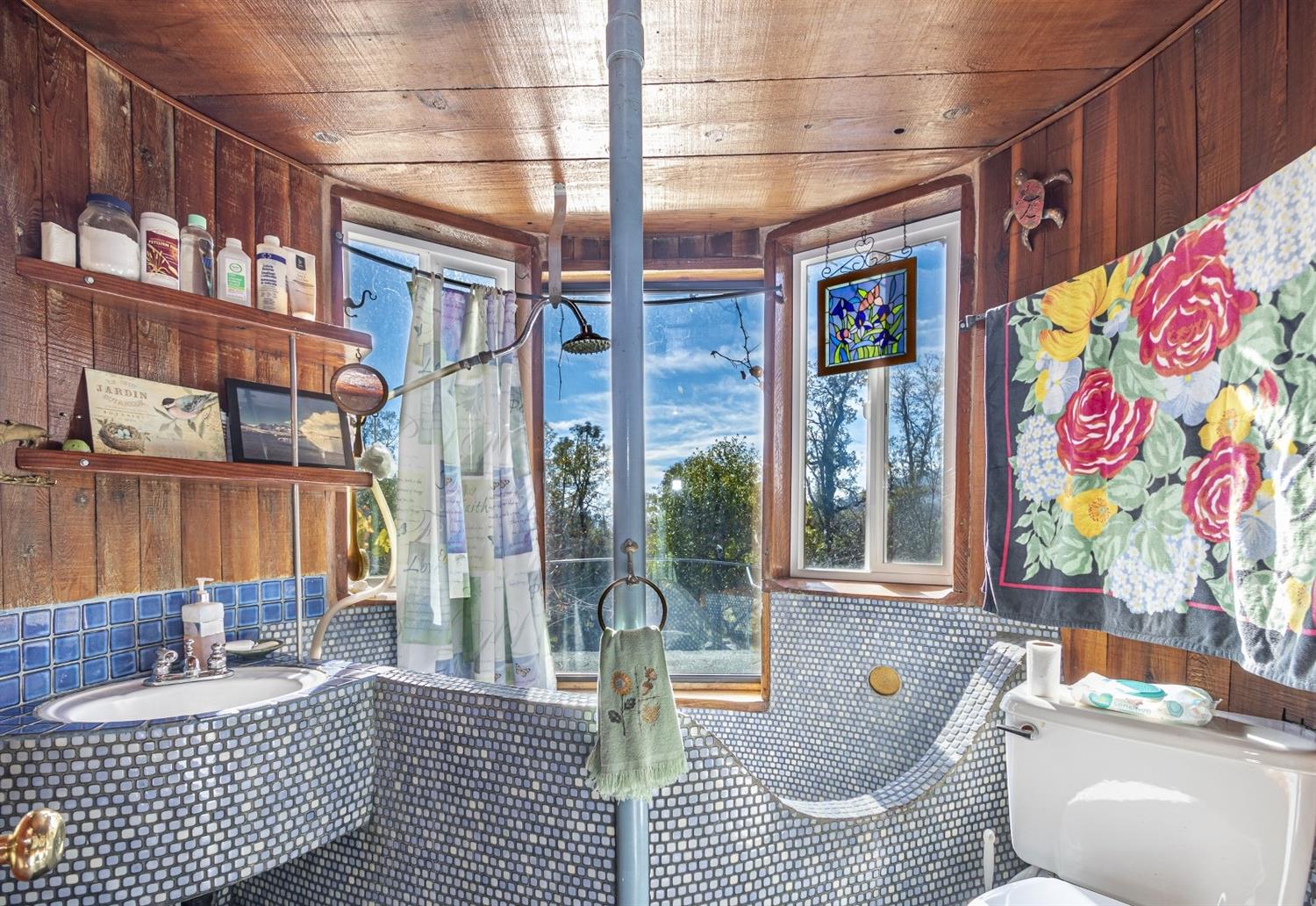 32100 Kinsman Flat Road North Fork, CA 93643 - Photo 20 of 62 a view of balcony with furniture