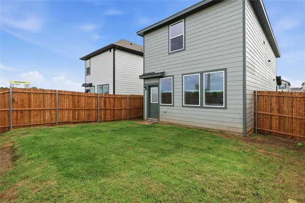 $1,600 | 6102 Pinion Trail, Princeton, TX 75407