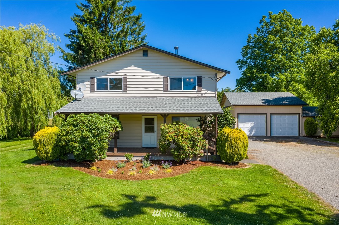 560 East Laurel Road Bellingham, WA 98226 - Photo 1 of 38