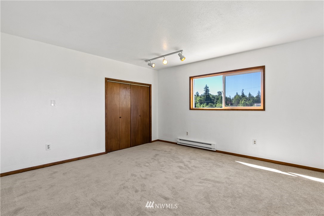 560 East Laurel Road Bellingham, WA 98226 - Photo 23 of 38