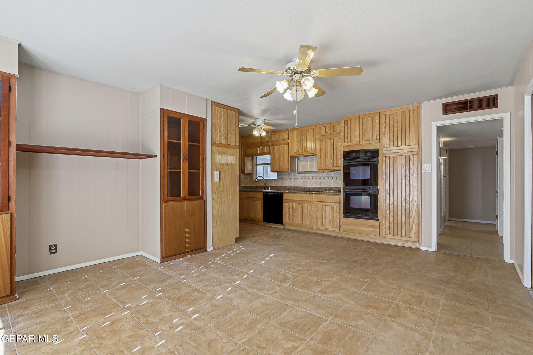 3212 Donegal Road El Paso, TX 79925 - Photo 6 of 37 9-web-or-mls-IMG_9254