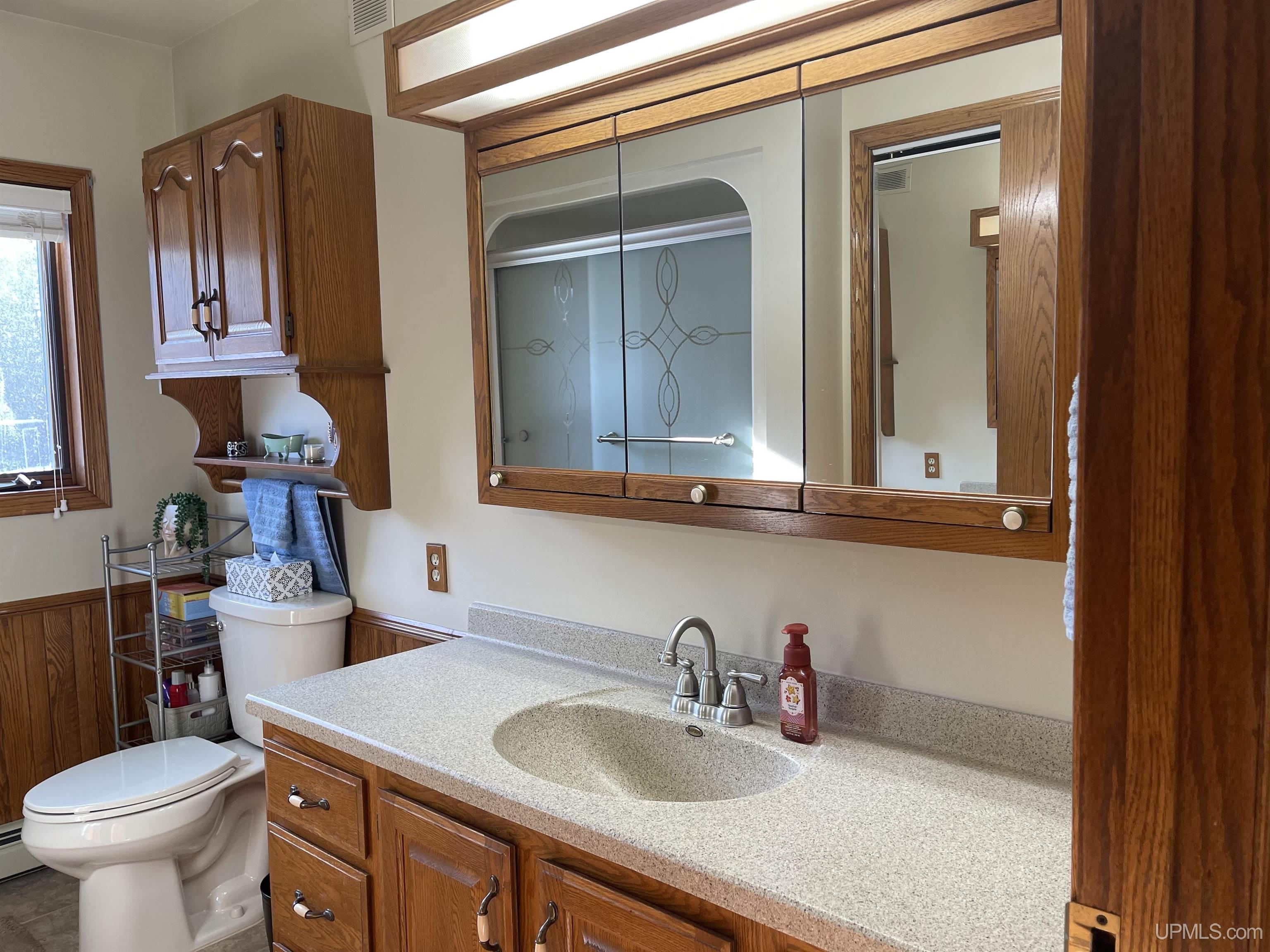 N9088 Riverside Road Ironwood, MI 49938 - Photo 18 of 60 Gallery Image 18
