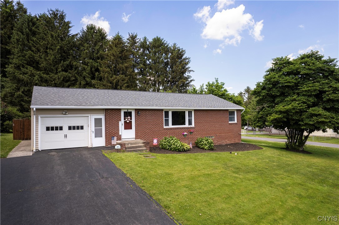106 Parsons Road Camillus, NY 13031 - Photo 1 of 1 Gallery Image 1
